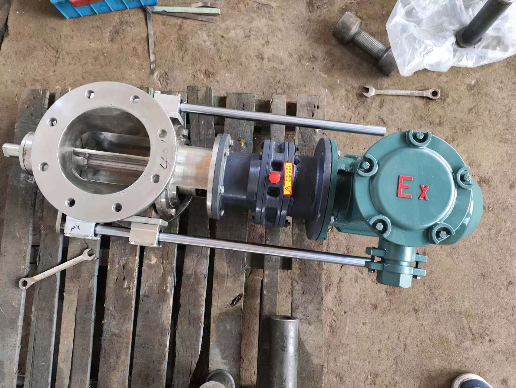 拉桿式關(guān)風(fēng)機(jī)